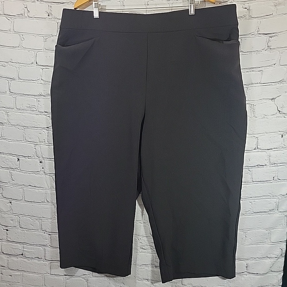 Torrid Black Crop Pants Plus Sz 24 Side Pockets